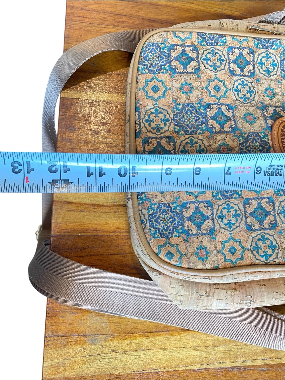 PORTUGAL Natural Cork Bag - Sustainable crossbody bag blue tile pattern - Picture 5 of 13